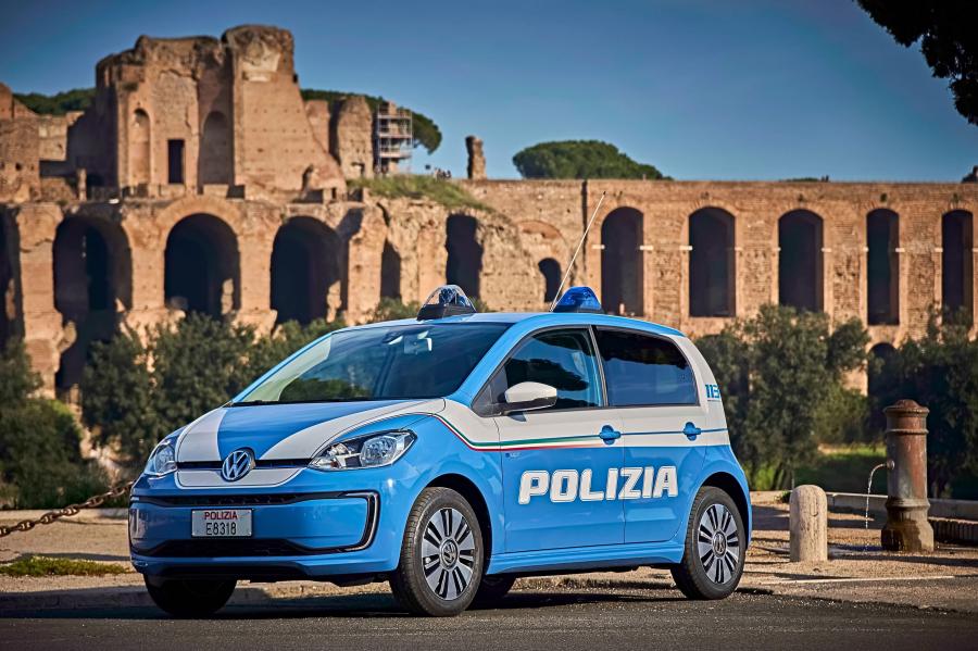  Volkswagen e-up! Polizia 2016 года  (фото 4 из 12)